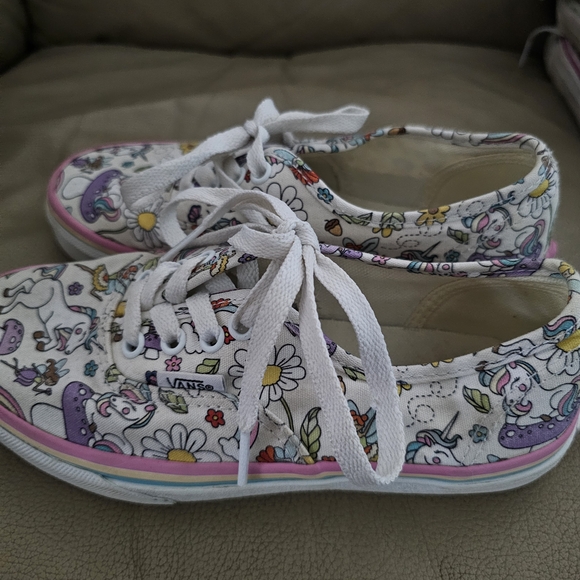 Vans Unicorn Print Sneakers - Picture 2 of 4